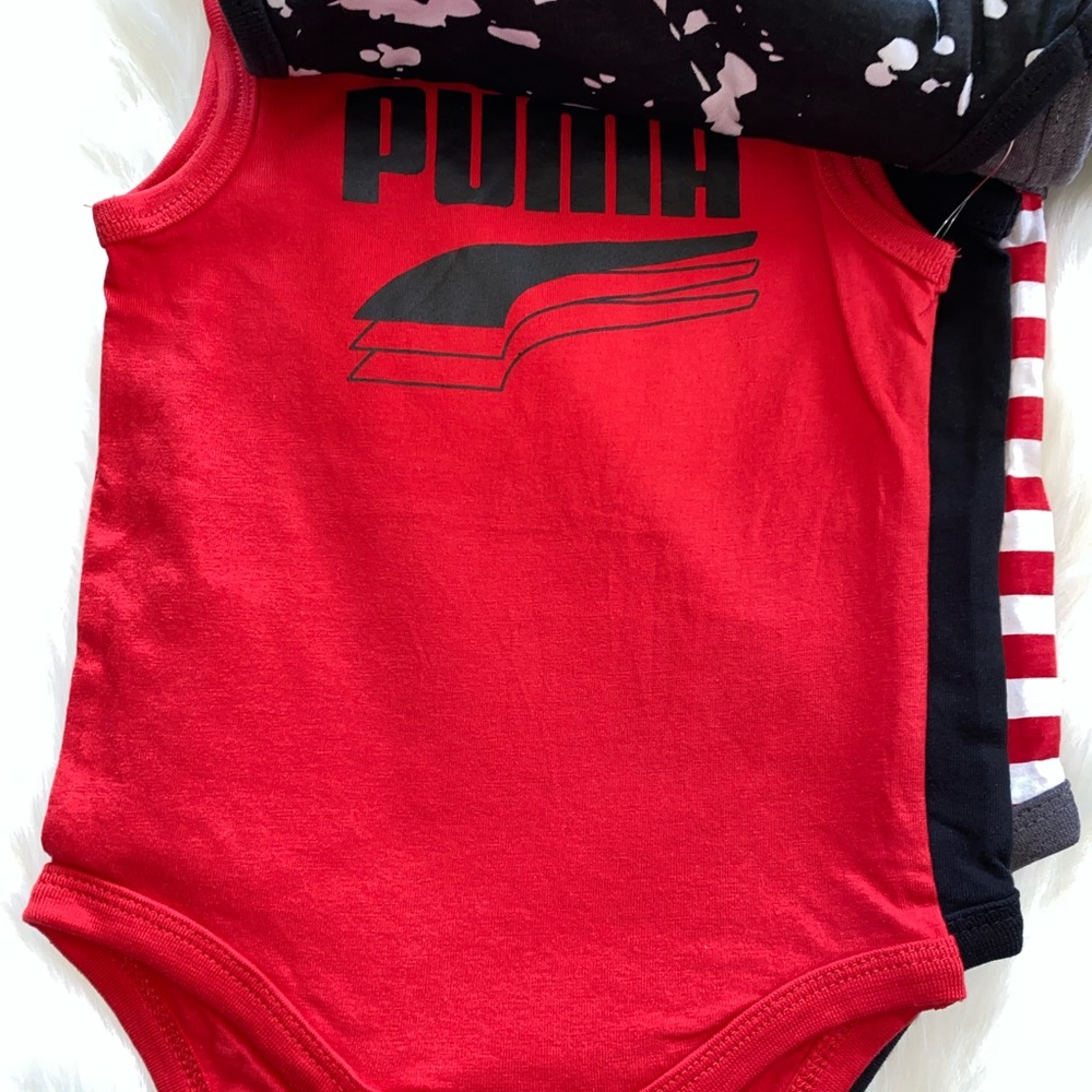 New 5 pack Puma Onesies - Picture 5 of 6